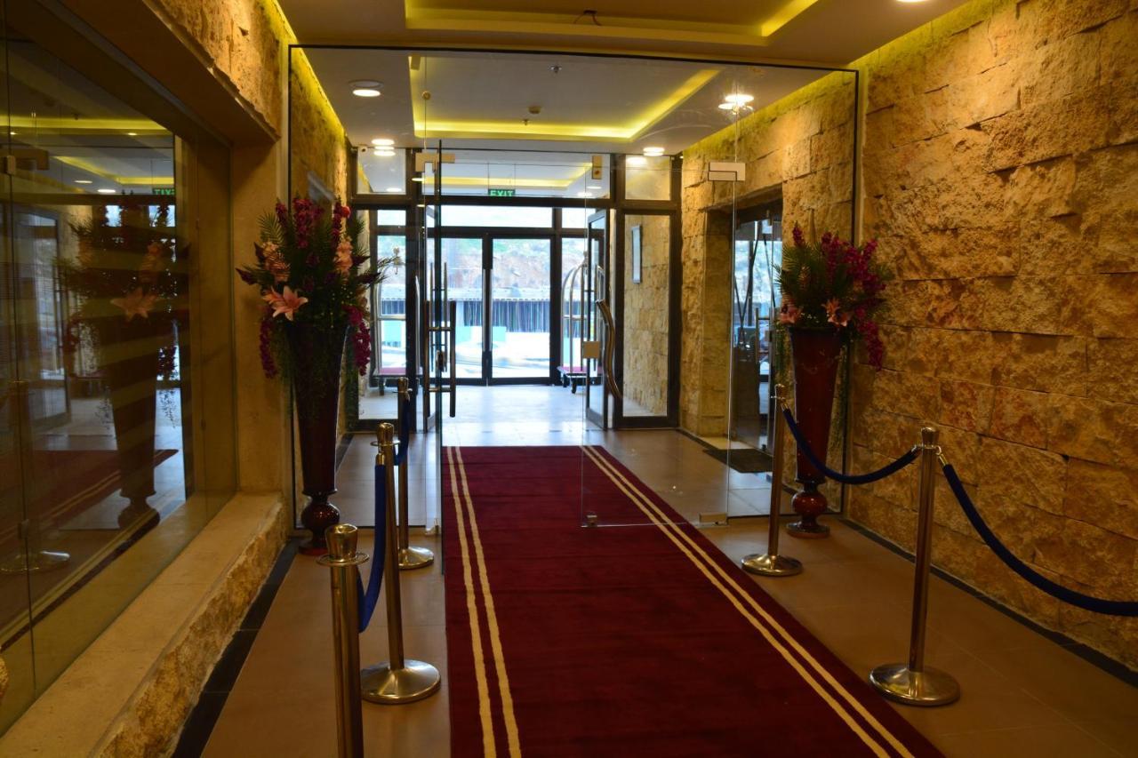 Saray Hotel Amman Esterno foto